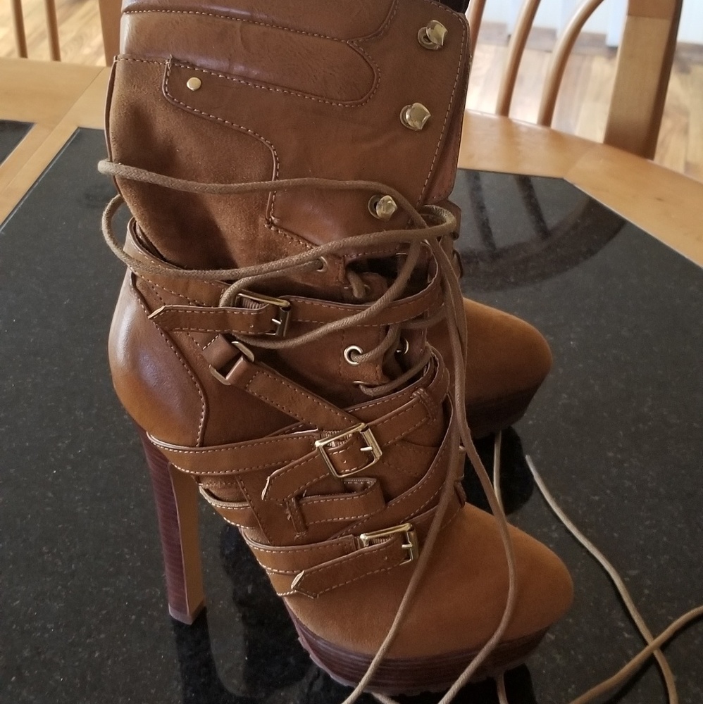 High heels suede Bebe boots